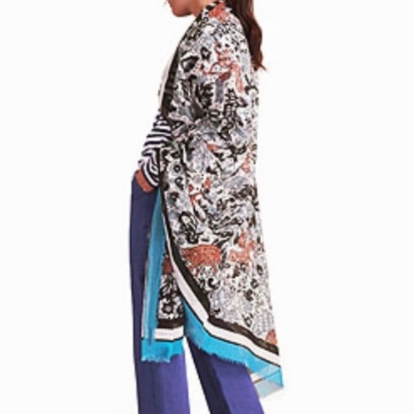 Burberry Lightweight Scarf/Wrap - Picture 2 of 9